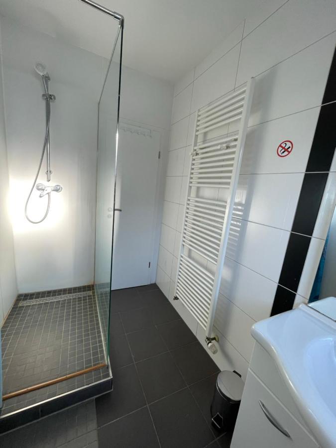 Schoene Zentrale Zimmer In Wilhelmshaven 아파트 외부 사진