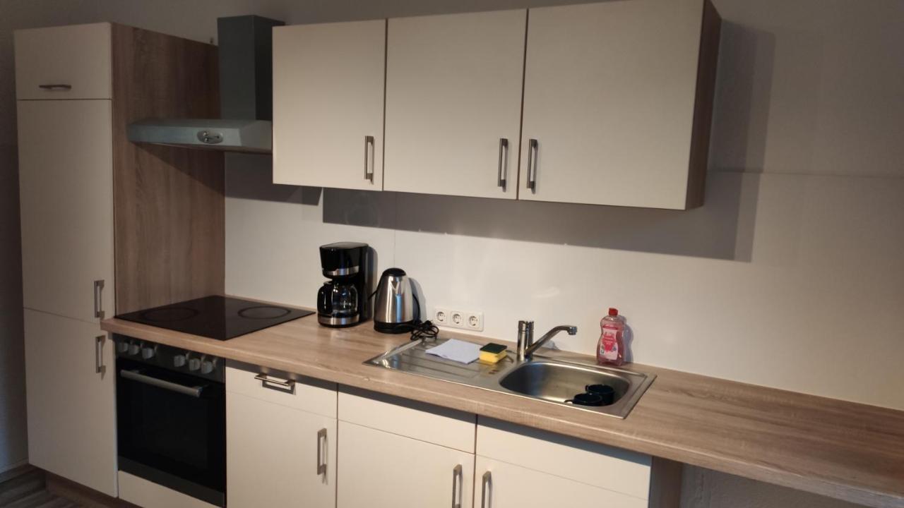 Schoene Zentrale Zimmer In Wilhelmshaven 아파트 외부 사진